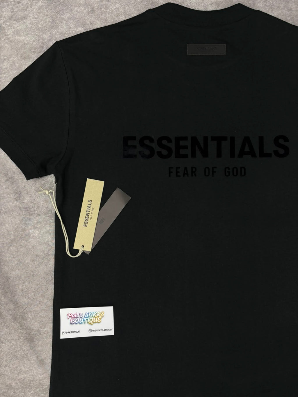 PLAYERA ESSENTIALS “SS 22”