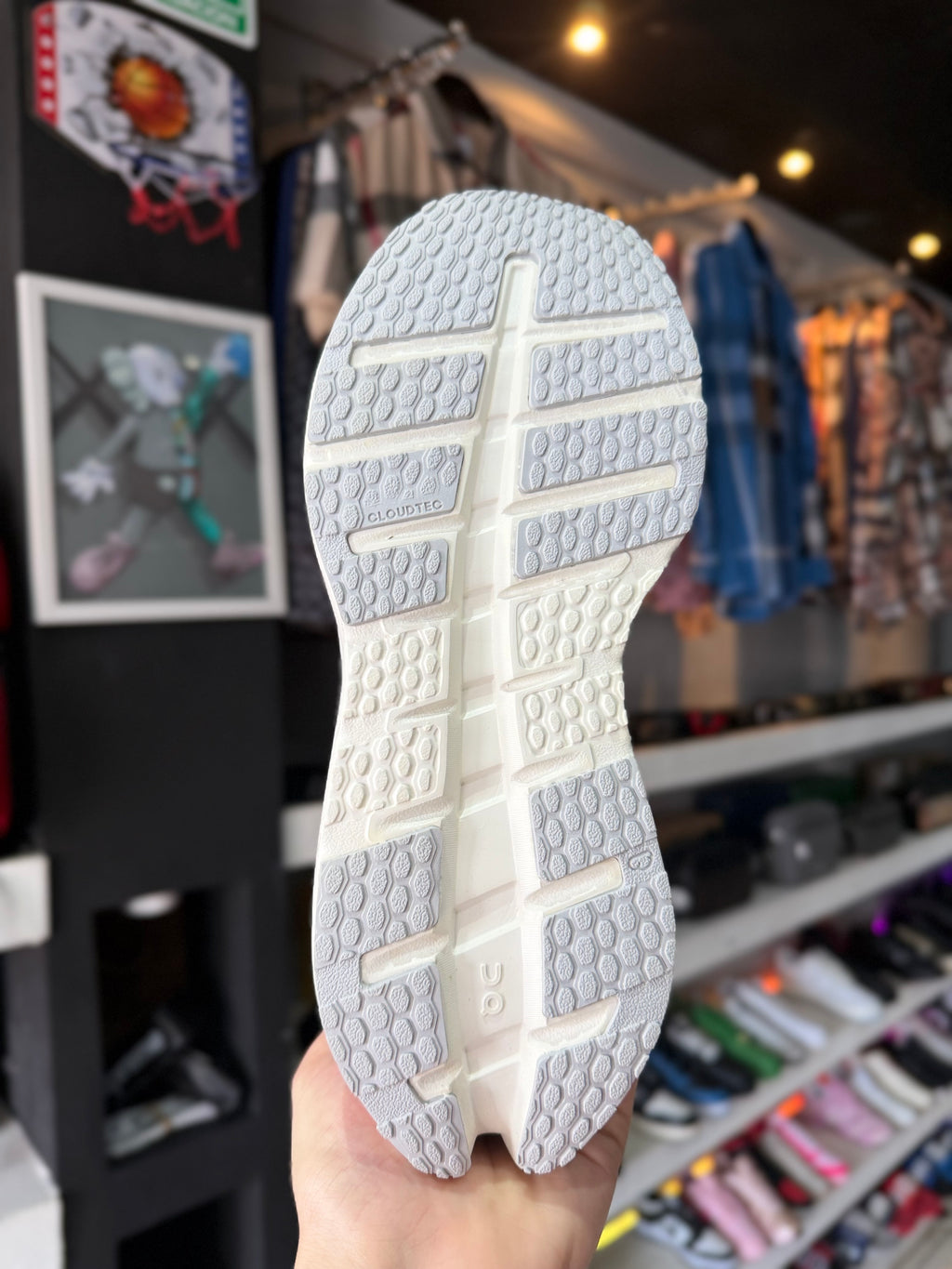 TENIS ON CLOUD “CLOUDRUNNER 2”