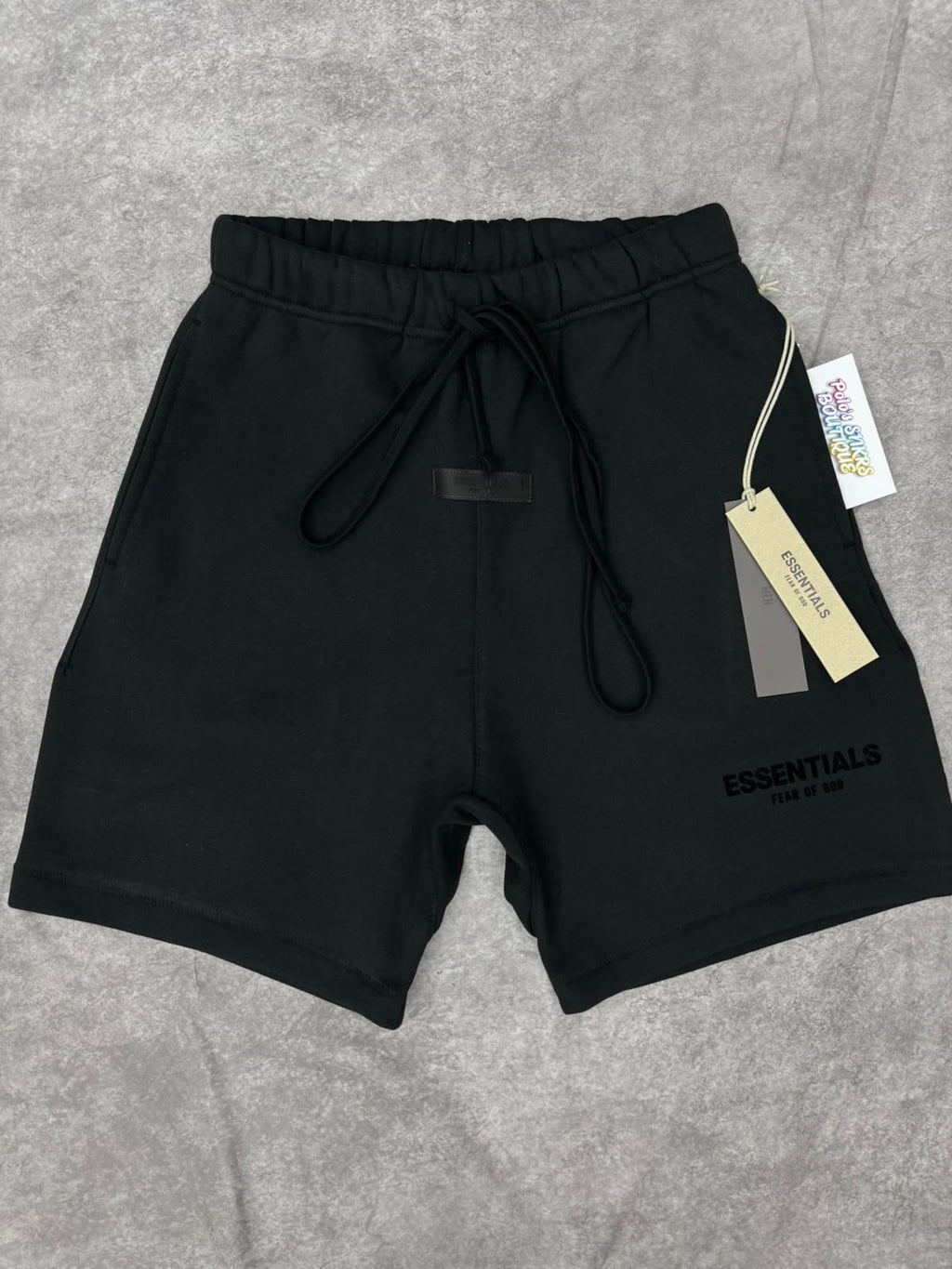 SHORT CASUAL ESSENTIALS “SS 22”