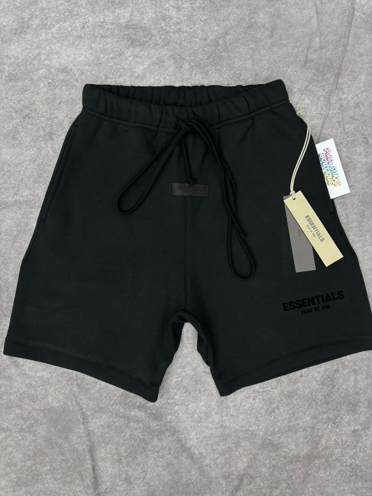 SHORT CASUAL ESSENTIALS “SS 22”