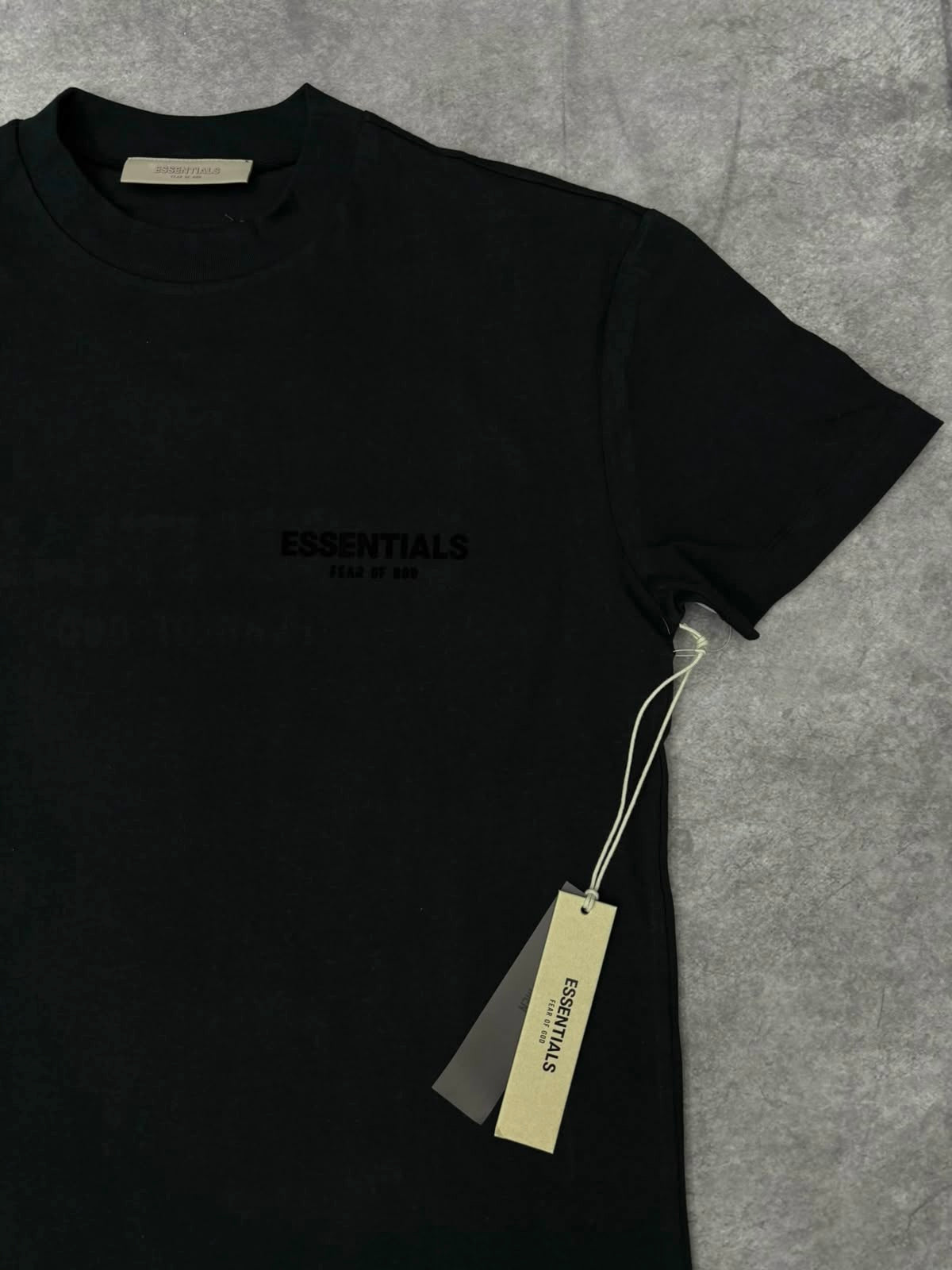 PLAYERA ESSENTIALS “SS 22”