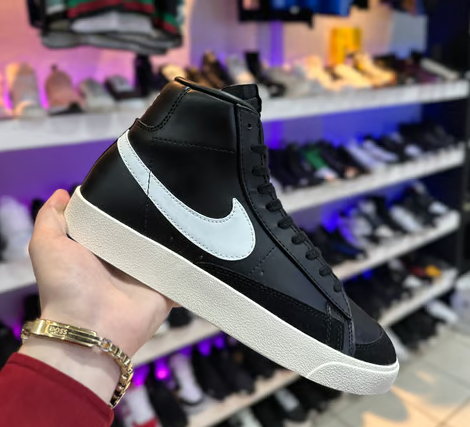 TENIS NIKE "BLAZER NEGRO/BLANCO"