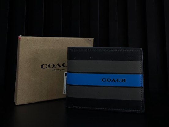 CARTERA COACH "NEGRA LINEA AZUL"