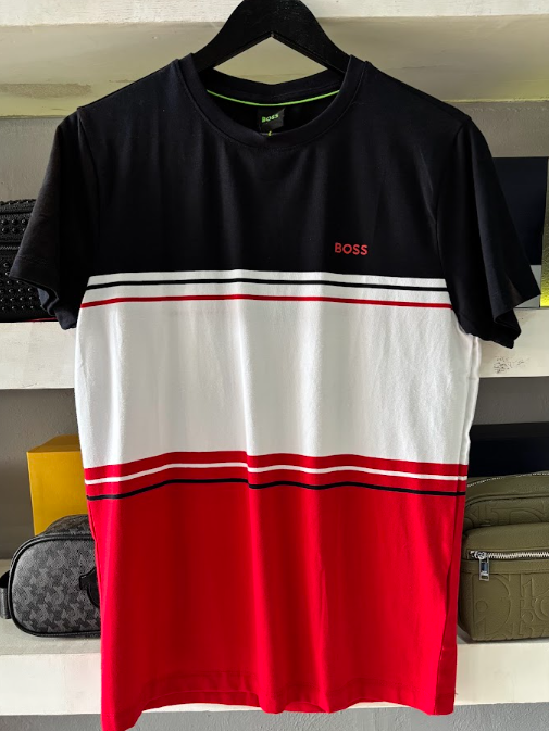 PLAYERA BOSS "LINEAS NEGRO/BLANCO/ROJO"