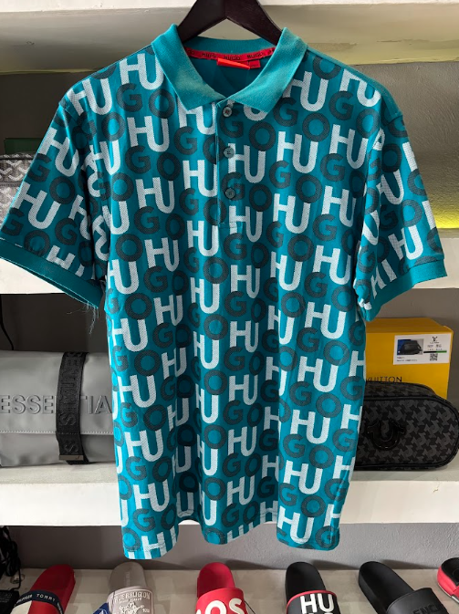 POLO HUGO "MONOGRAMA TURQUESA"