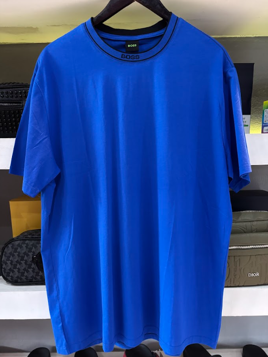PLAYERA BOSS "AZUL DETALLE CUELLO"