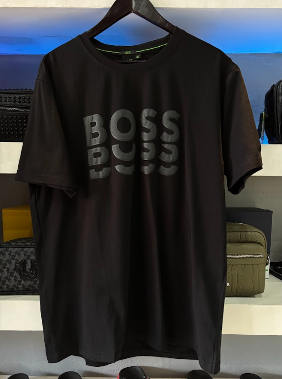 PLAYERA BOSS "NEGRA 3 LOGOS"