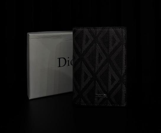 CARTERA DIOR "NEGRA CON PLACA"
