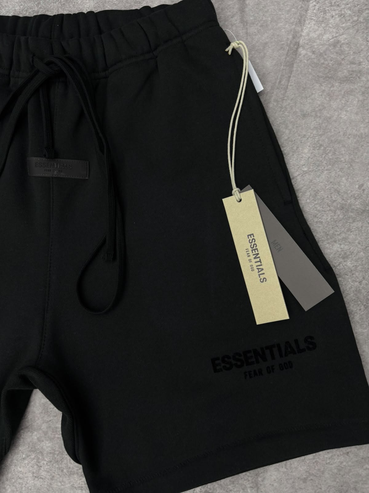 SHORT CASUAL ESSENTIALS “SS 22”