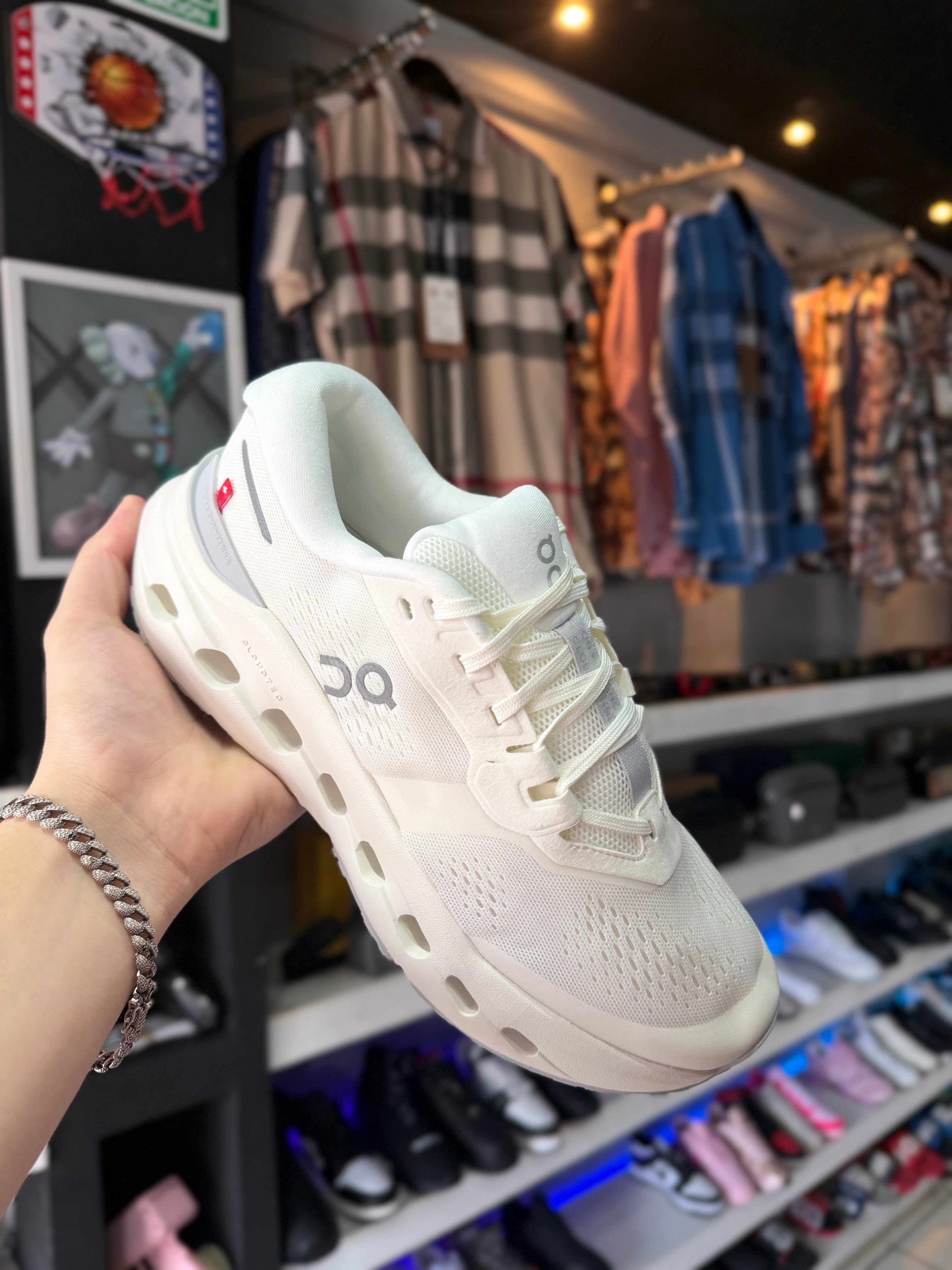 TENIS ON CLOUD “CLOUDRUNNER 2”