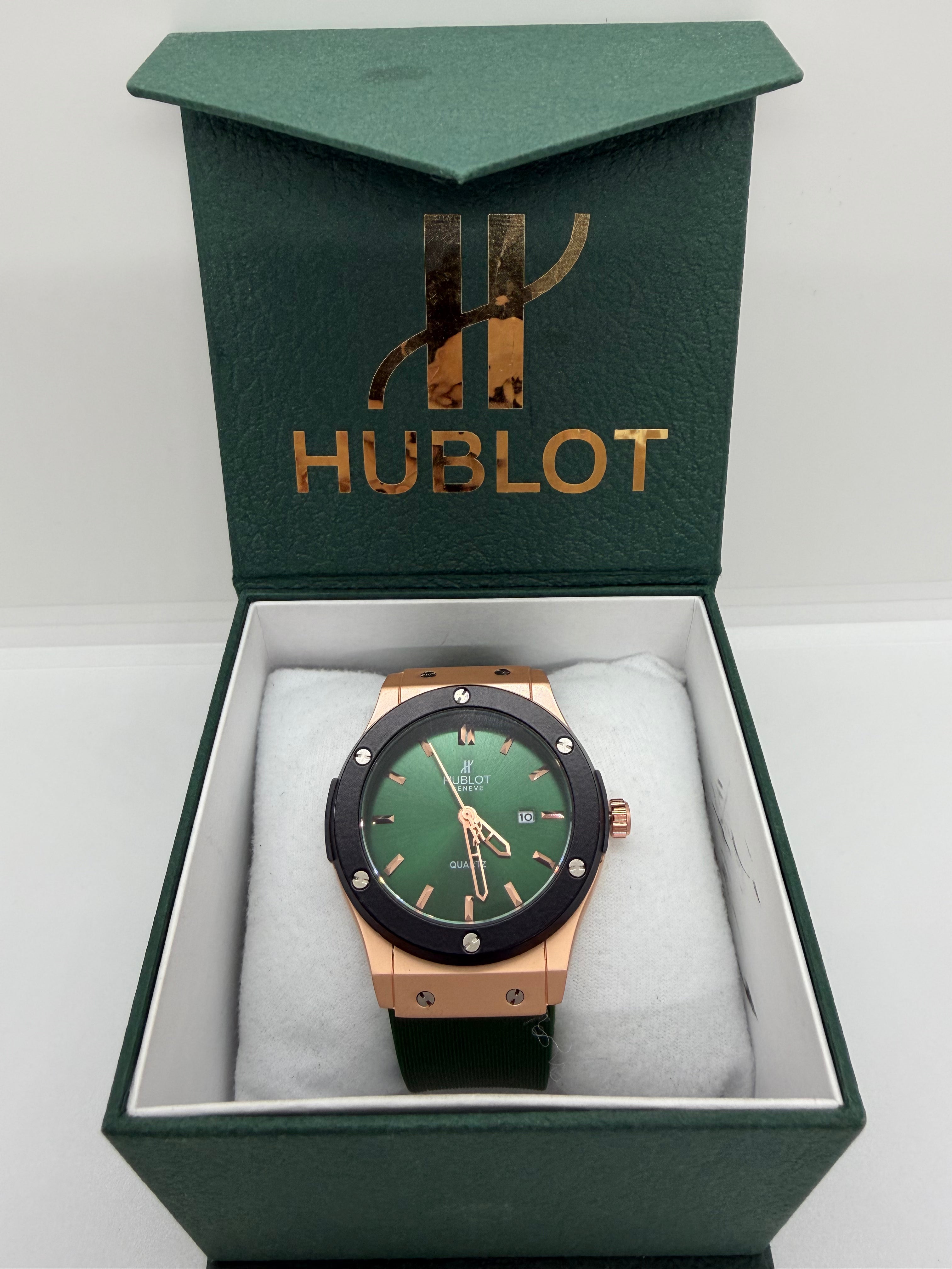 RELOJ HUBLOT "CLASICO FUSION VERDE/ORO ROSADO"