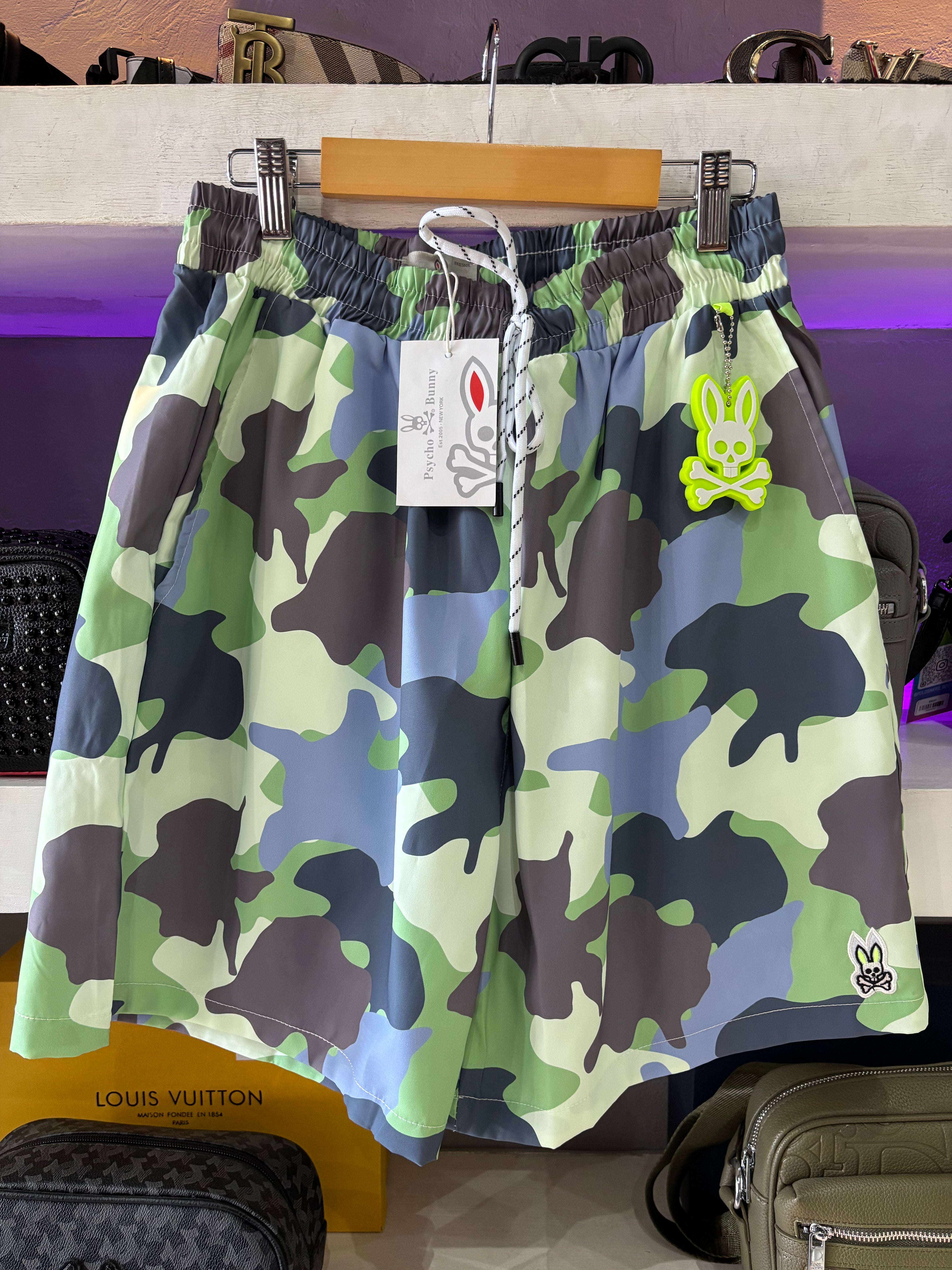 SHORT DE PLAYA PSYCHO BUNNY "CAMUFLAJE"