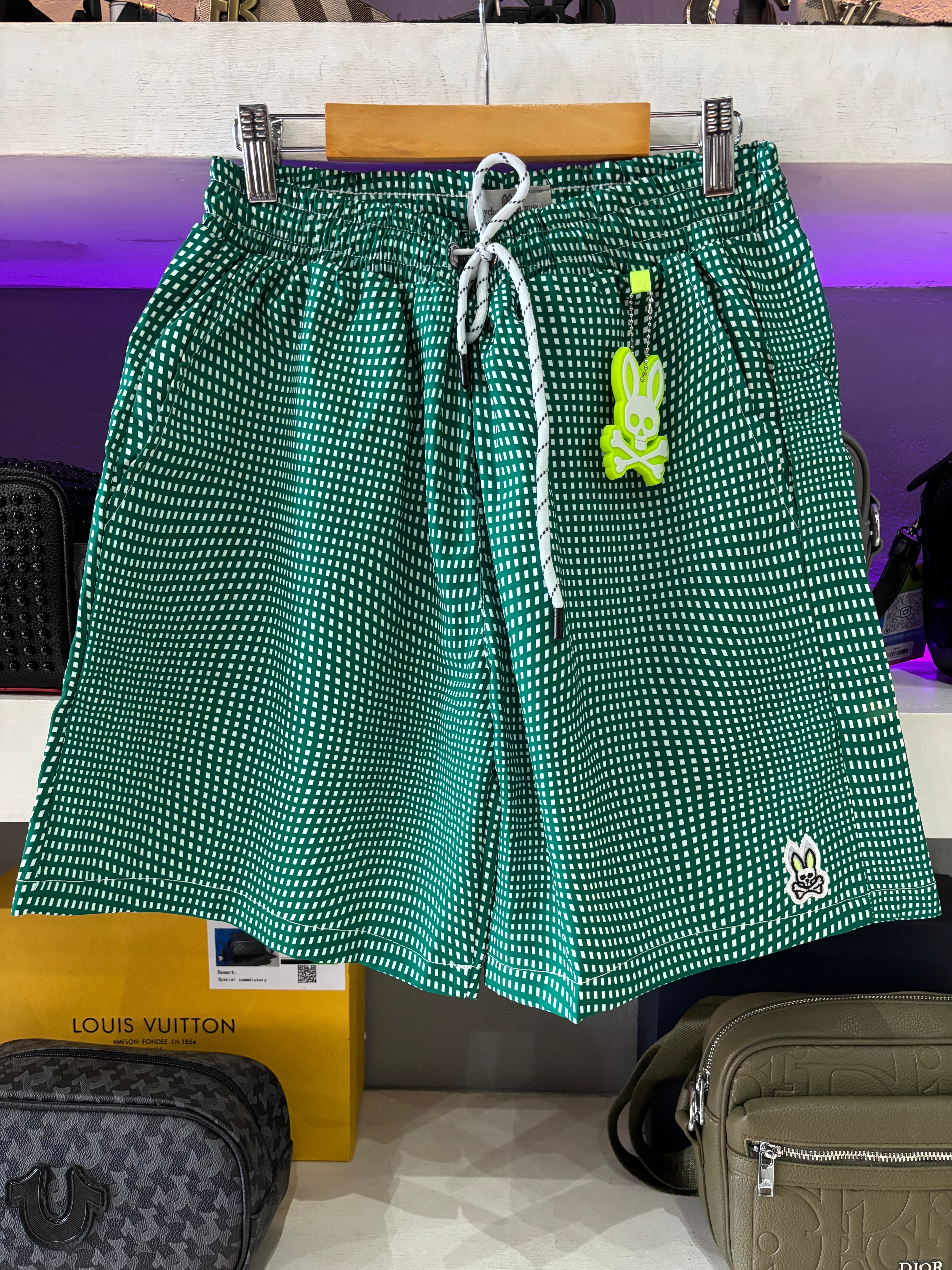 SHORT DE PLAYA PSYCHO BUNNY "VERDE DE CUADRADOS"