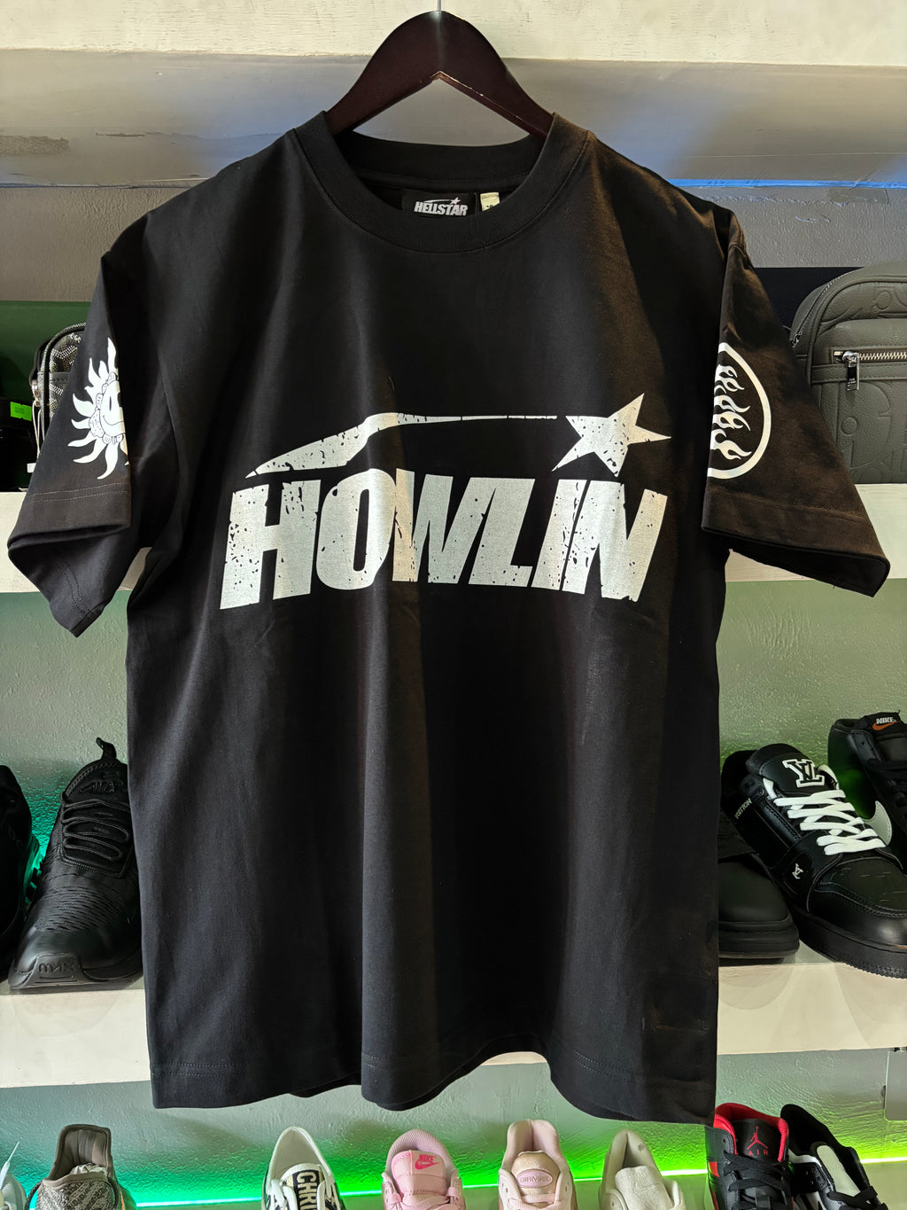 PLAYERA HELLSTAR "HOWLIN"