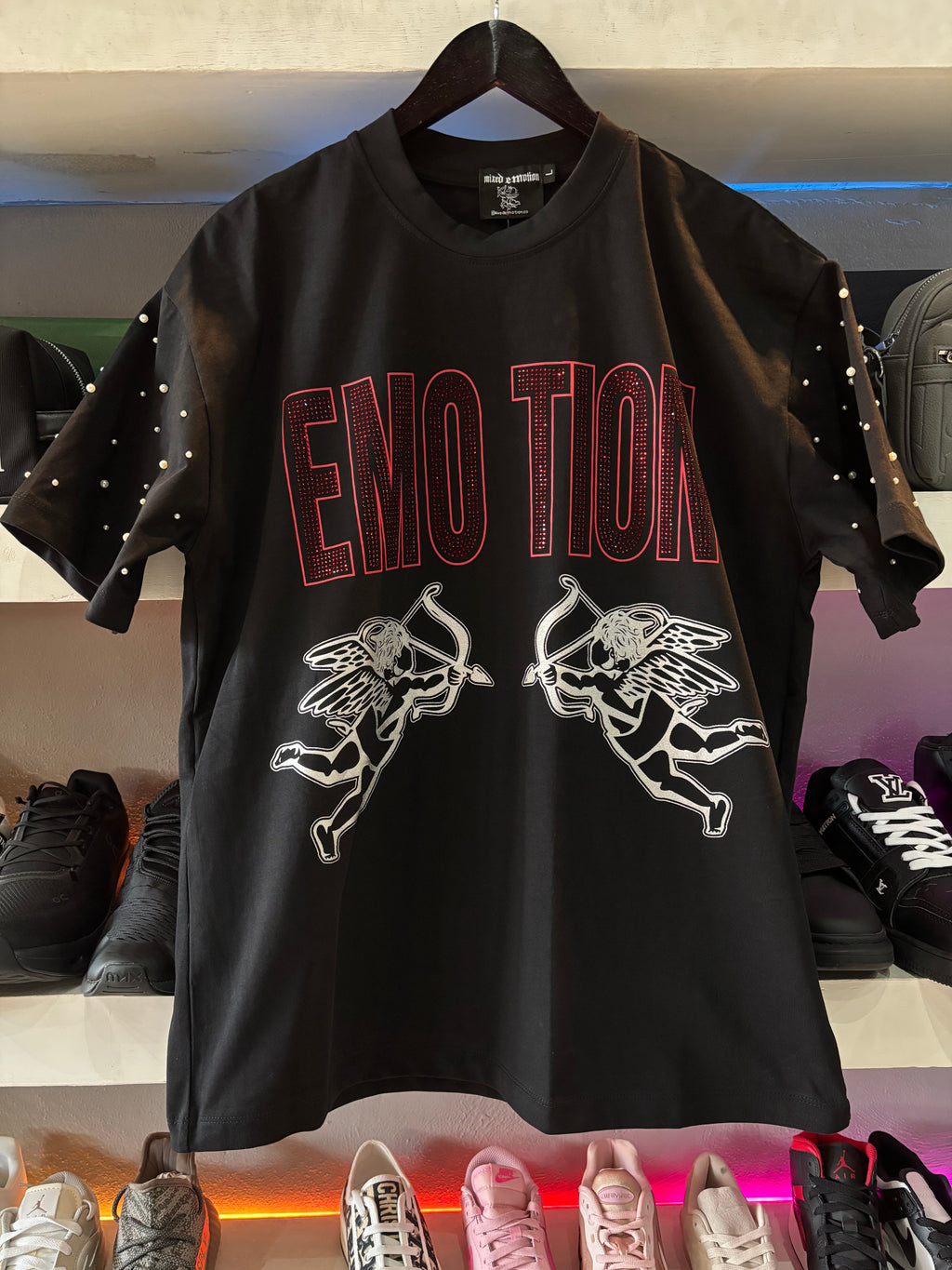 PLAYERA MIXED EMOTION "LOVE OR HATE"