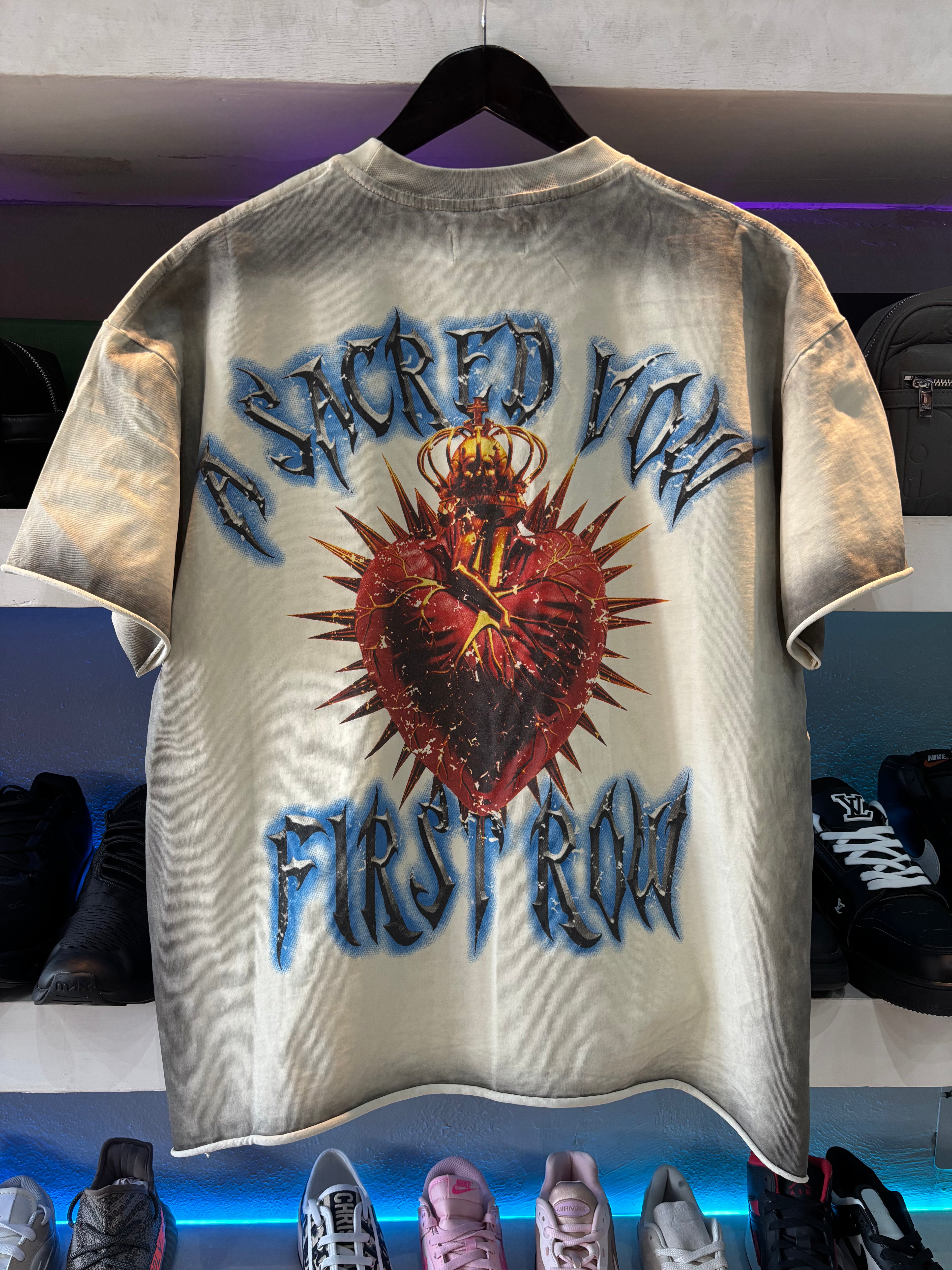 PLAYERA HELLSTAR "FIRST ROW"