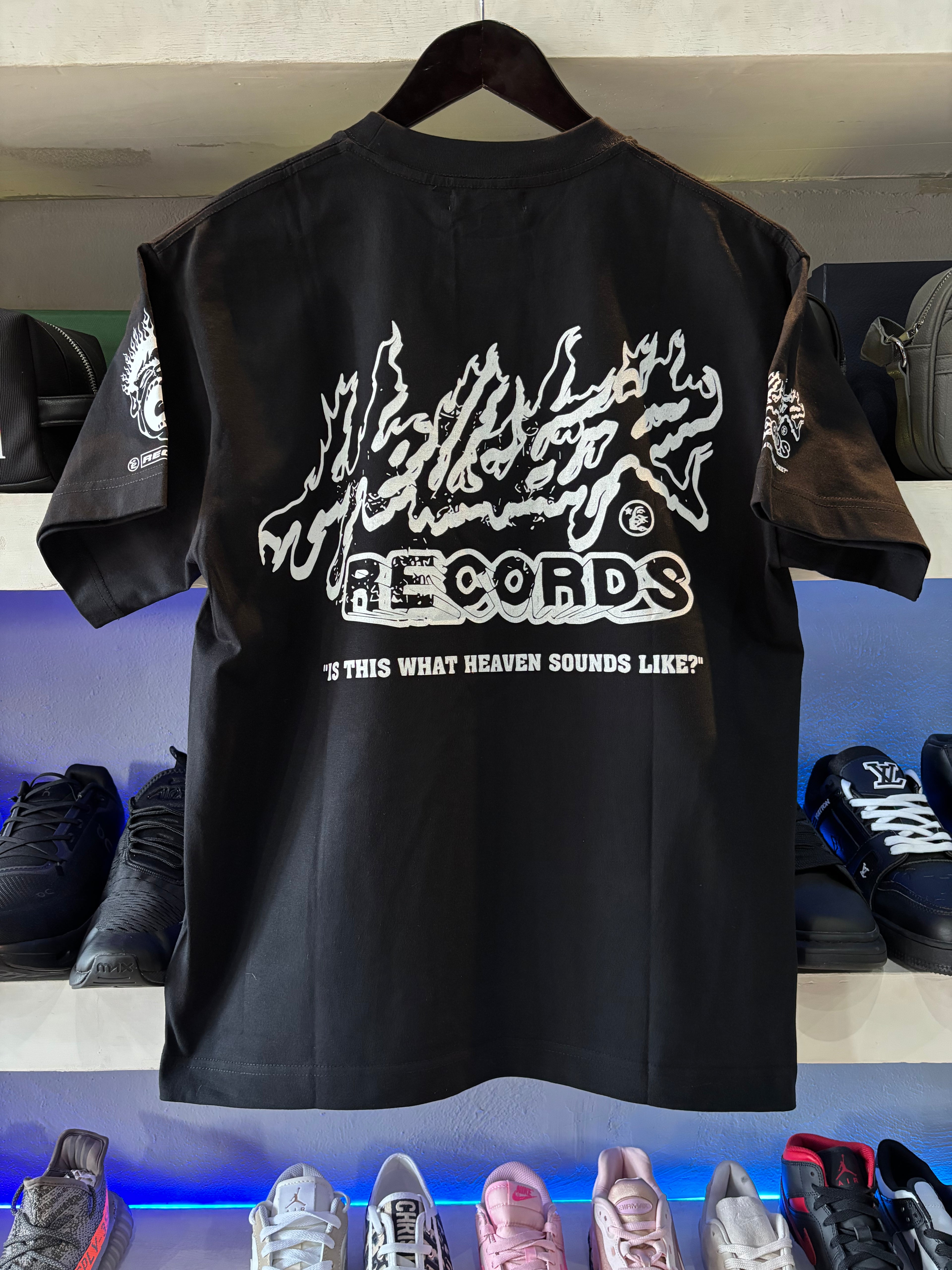 PLAYERA HELLSTAR "RECORDS DETALLES ROSA/AMARILLO"