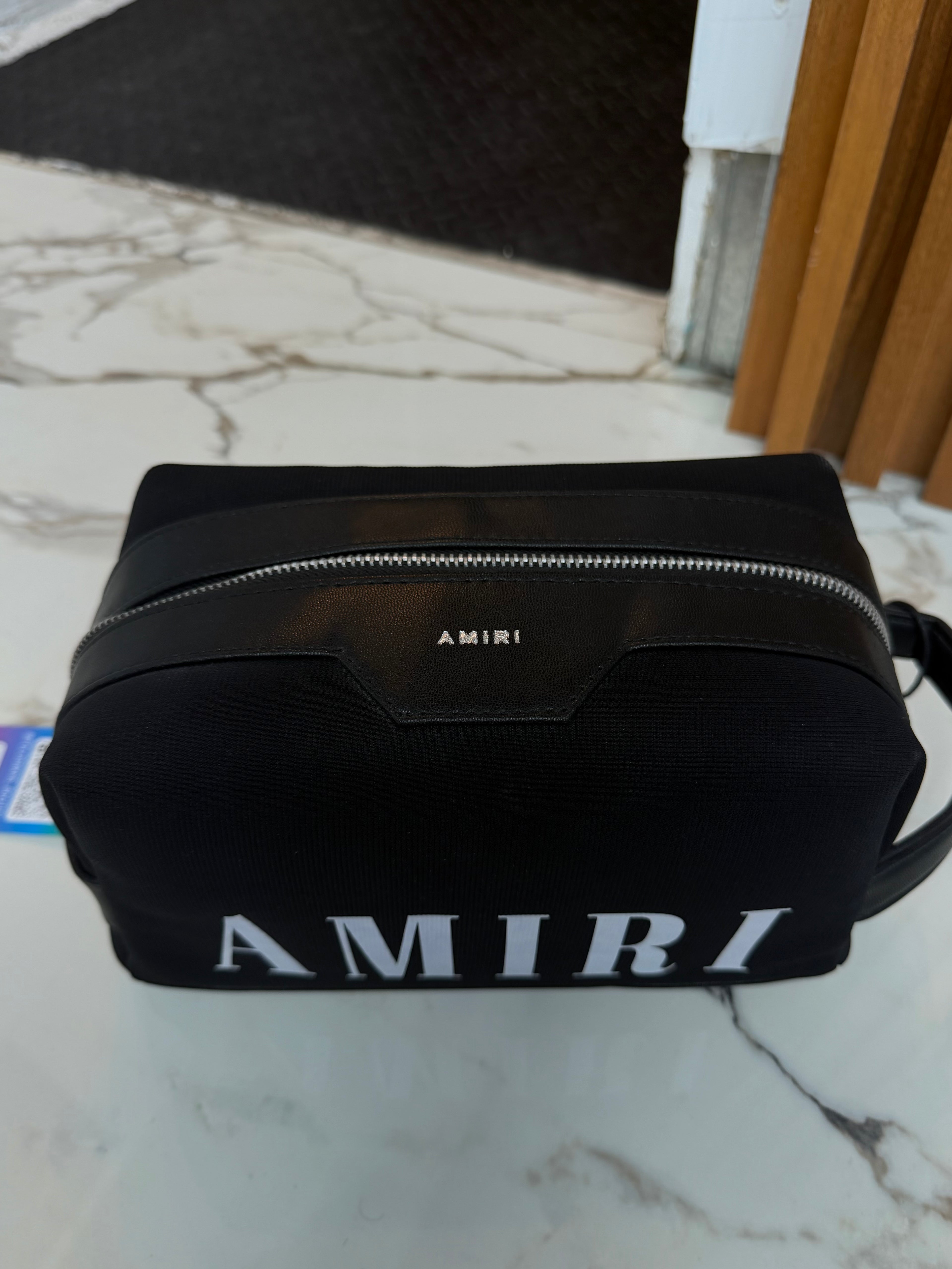 CANGURERA AMIRI "NEGRO"