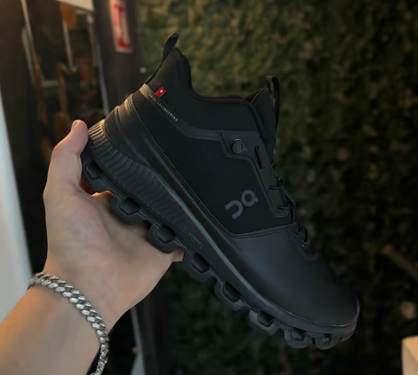 BOTAS ON CLOUD IMPERMEABLE "NEGRO"