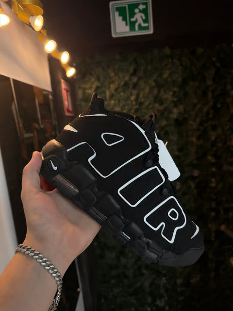 TENIS NIKE "AIR MORE UPTEMPO NEGRO"