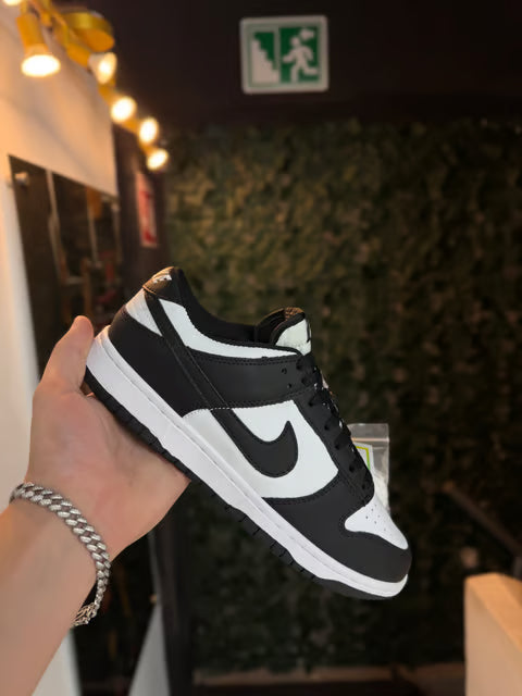 TENIS NIKE DUNK LOW "PANDA"
